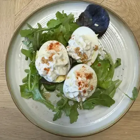 restaurant au bord de l'eau à Bazouges - image 3